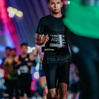 Runner Photo 6242863