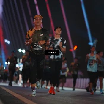 Runner Photo 6242882