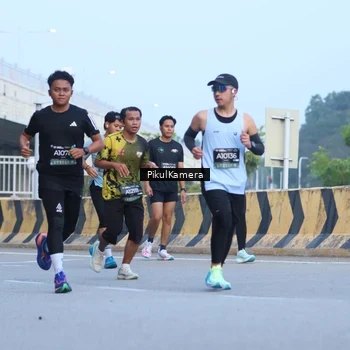 Runner Photo 6242889