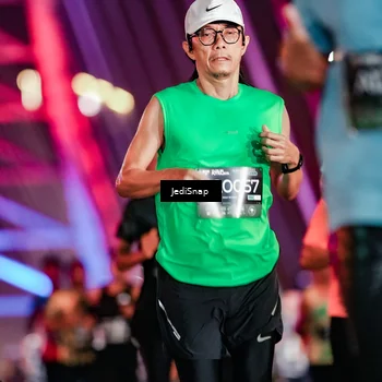 Runner Photo 6242890