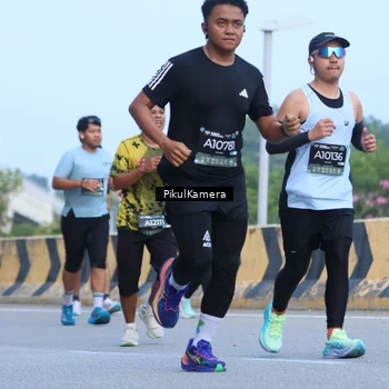 Runner Photo 6242898
