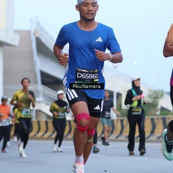 Runner Photo 6242916