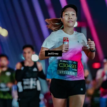 Runner Photo 6242924