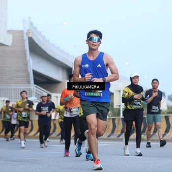 Runner Photo 6242948