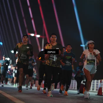 Runner Photo 6243029