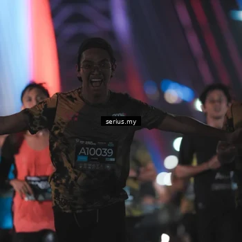Runner Photo 6243041