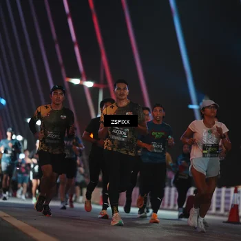 Runner Photo 6243051