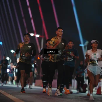Runner Photo 6243090