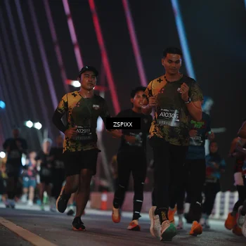 Runner Photo 6243093