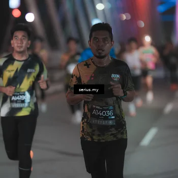 Runner Photo 6243114