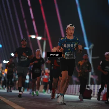 Runner Photo 6243143