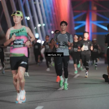 Runner Photo 6243197