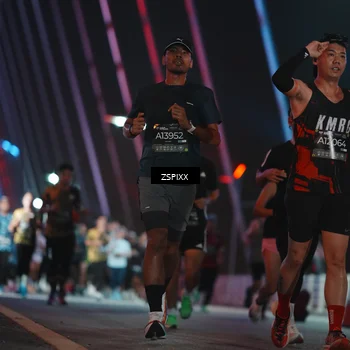 Runner Photo 6243217