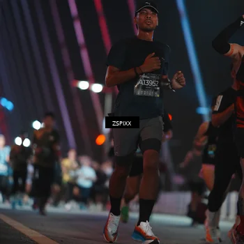 Runner Photo 6243221