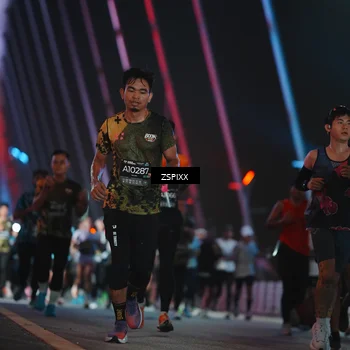 Runner Photo 6243243
