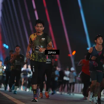 Runner Photo 6243250