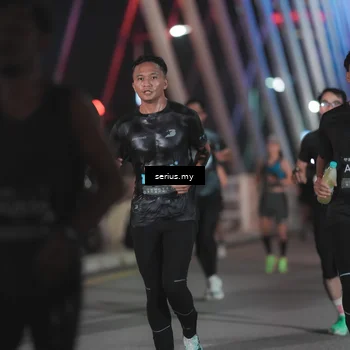 Runner Photo 6243261