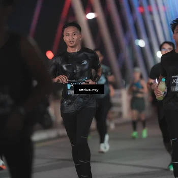 Runner Photo 6243269