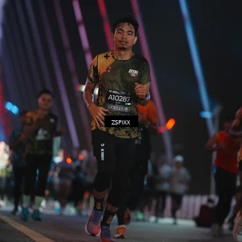 Runner Photo 6243285
