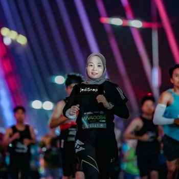 Runner Photo 6243292