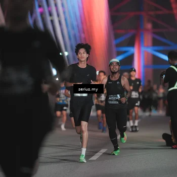Runner Photo 6243315