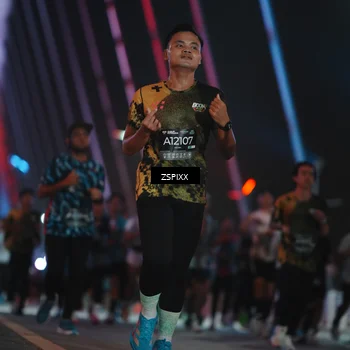 Runner Photo 6243334