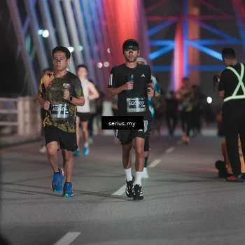 Runner Photo 6243388