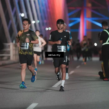 Runner Photo 6243398