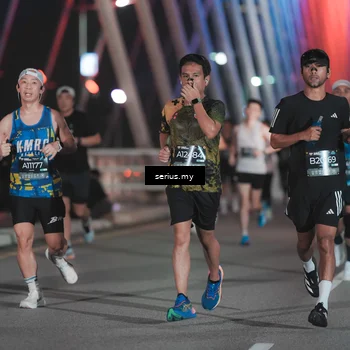 Runner Photo 6243431