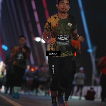 Runner Photo 6243442