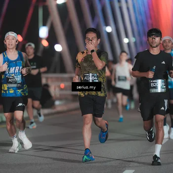 Runner Photo 6243449