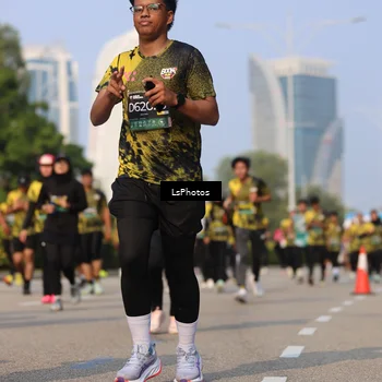 Runner Photo 6243462