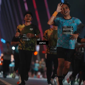 Runner Photo 6243471