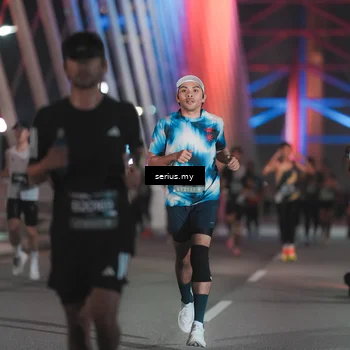 Runner Photo 6243496