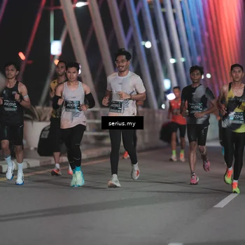 Runner Photo 6243568