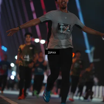 Runner Photo 6243576
