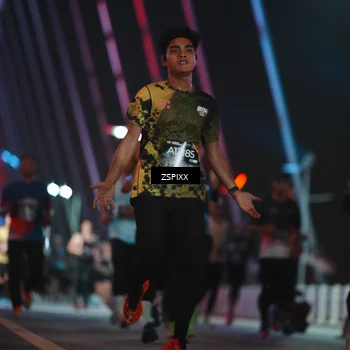 Runner Photo 6243587