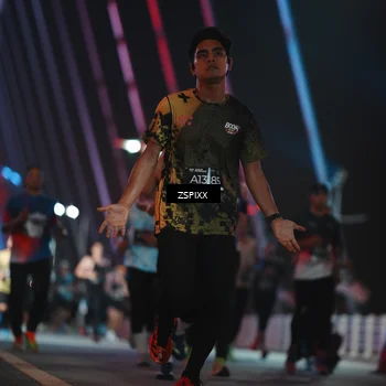Runner Photo 6243593
