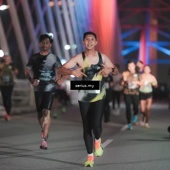 Runner Photo 6243604