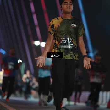 Runner Photo 6243611