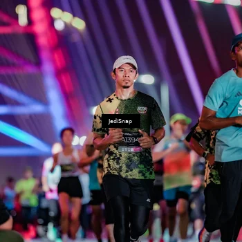 Runner Photo 6243619