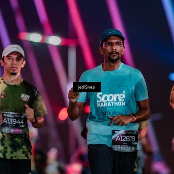 Runner Photo 6243630