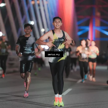 Runner Photo 6243638