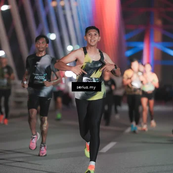 Runner Photo 6243644