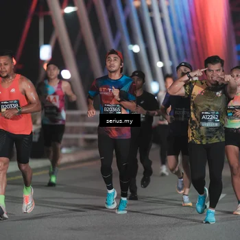 Runner Photo 6243671