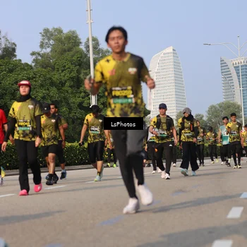 Runner Photo 6243677