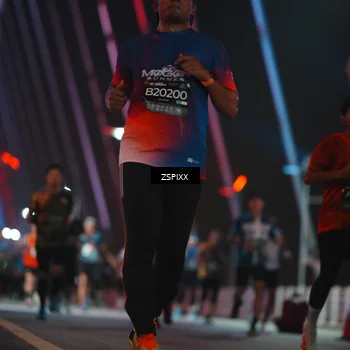 Runner Photo 6243680