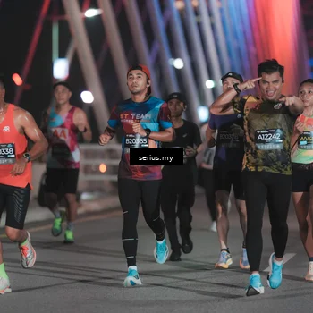Runner Photo 6243696