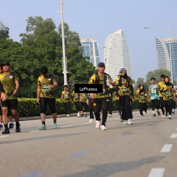 Runner Photo 6243767