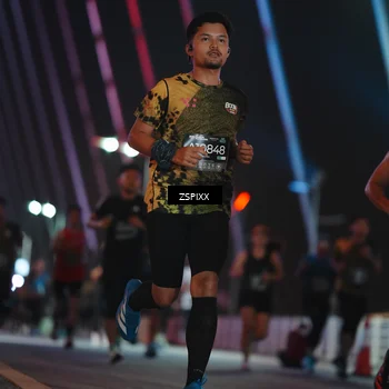 Runner Photo 6243775